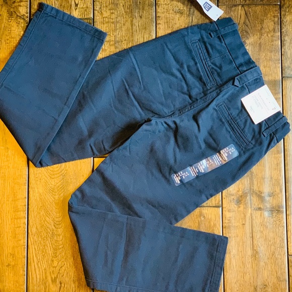 NWT GAP Boys’ Slim Straight Fit Khaki Pants - Picture 5 of 6